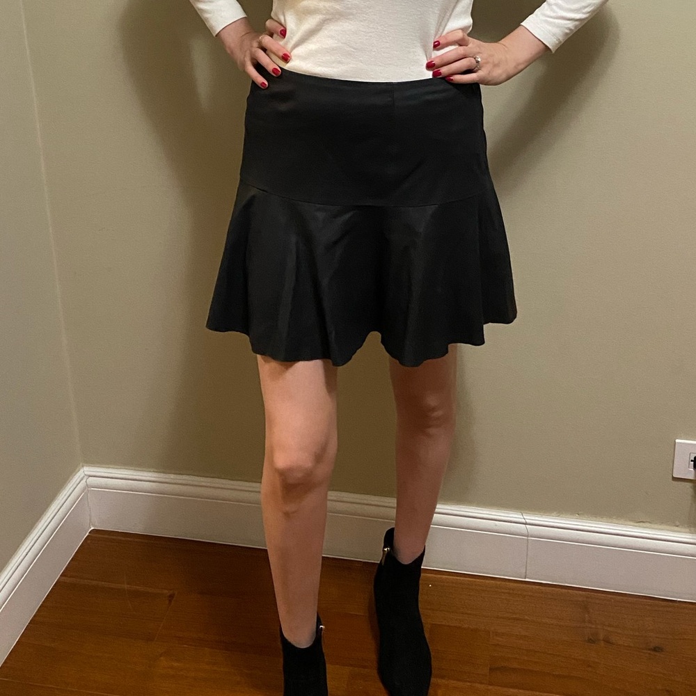 Joie Black Leather Pleated Skirt Small (S)
